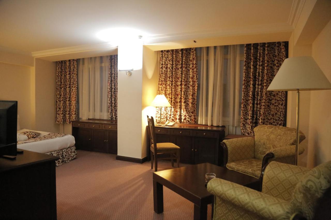Hotel Uzbekistan Taszkent Zewnętrze zdjęcie