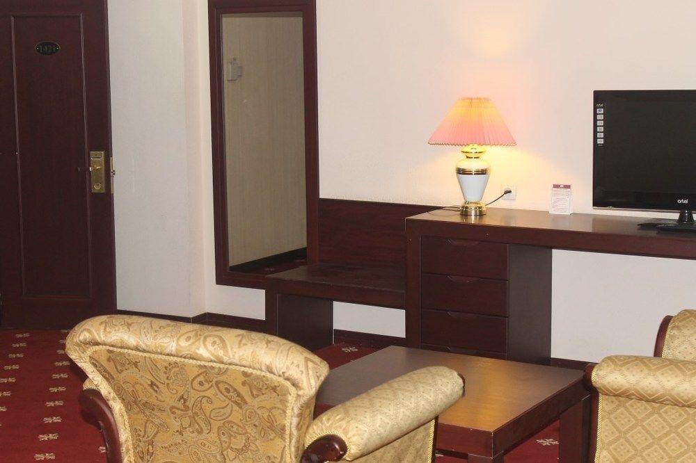 Hotel Uzbekistan Taszkent Zewnętrze zdjęcie